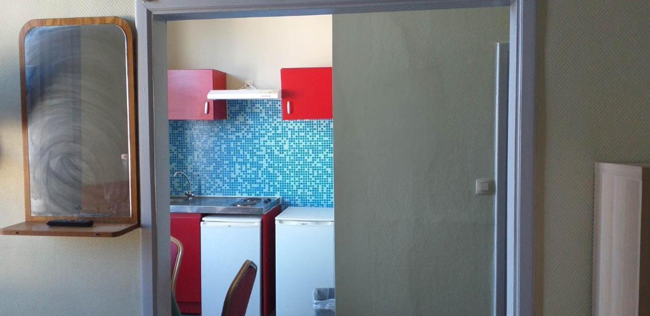 Hotel Melissa Peruwelz Bagian luar foto