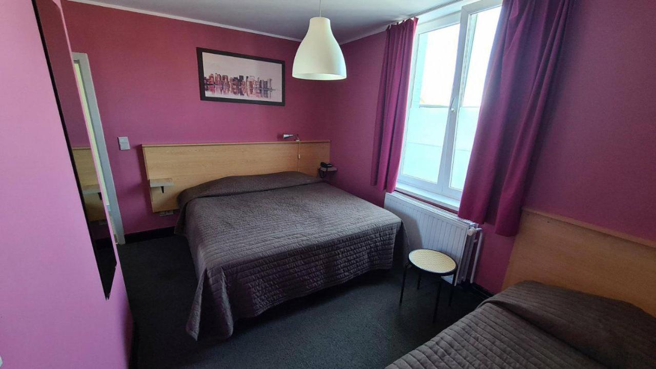 Hotel Melissa Peruwelz Bagian luar foto